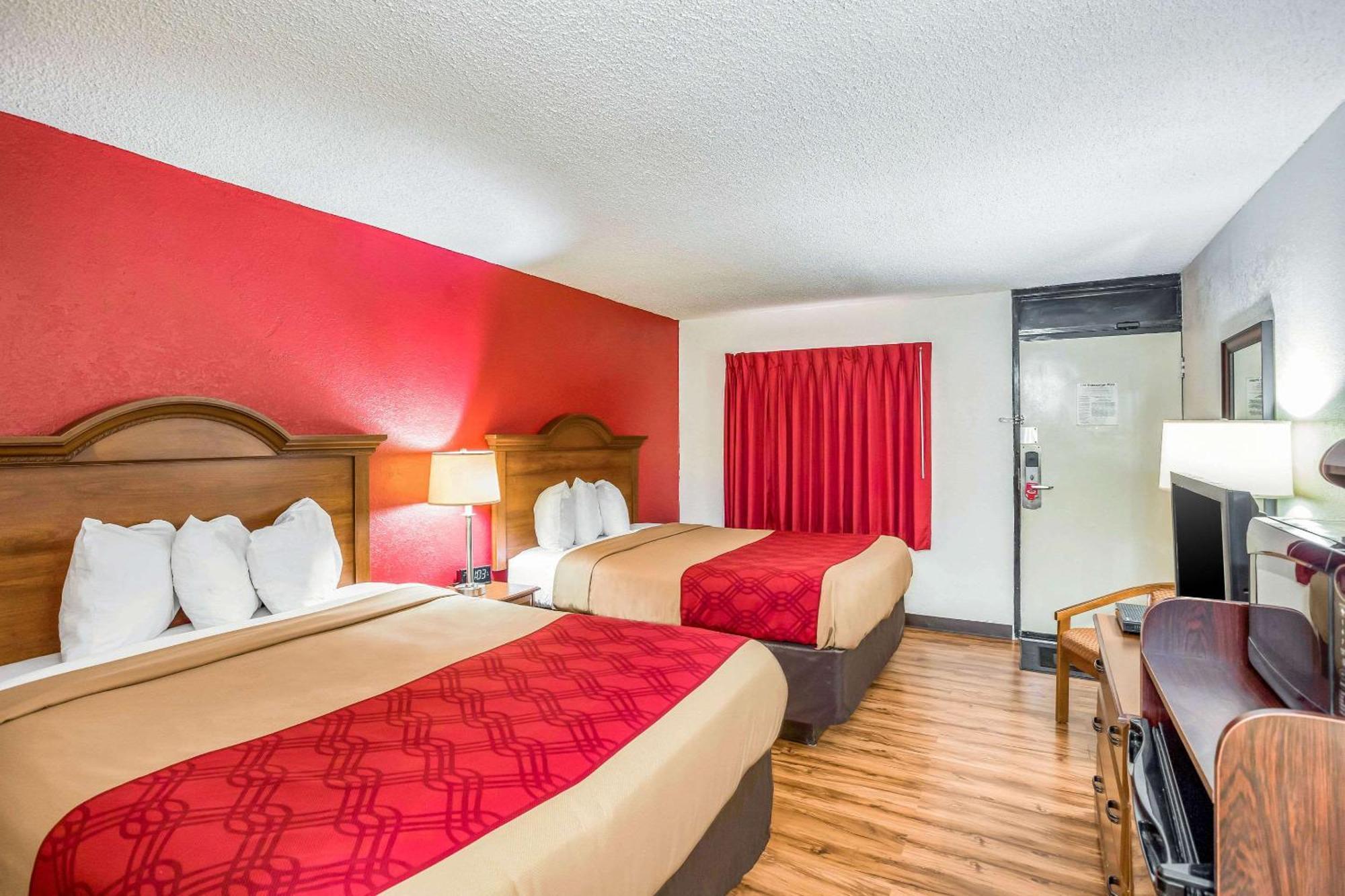 Econo Lodge Huntington - Barboursville University Area Exterior foto